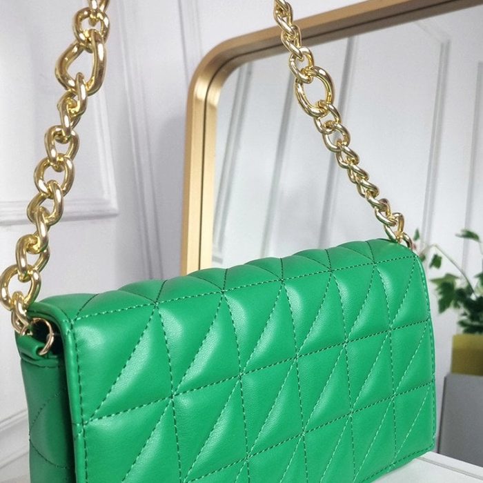 ikrush-asha-faux-leather-padded-handbag-with-chain-detail-164693081920220309-133037-1.jpg